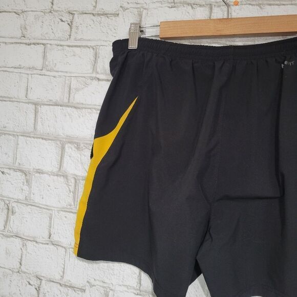 NIKE black and orange athletic shorts - Picture 5 of 10